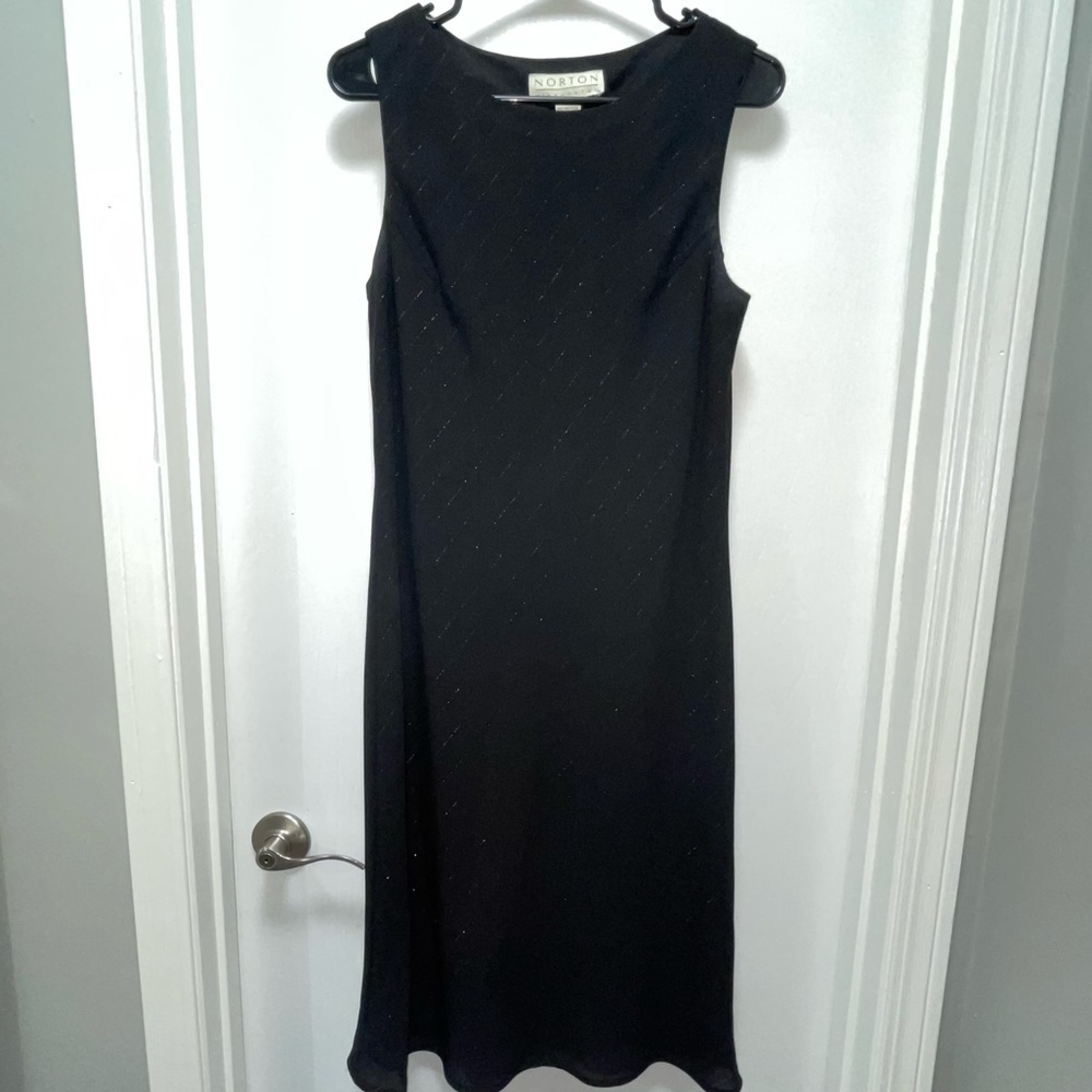 Norton McNaughton Dress Sleeveless Metallic Pin Stripes Crewneck Wavy Hem Sheath